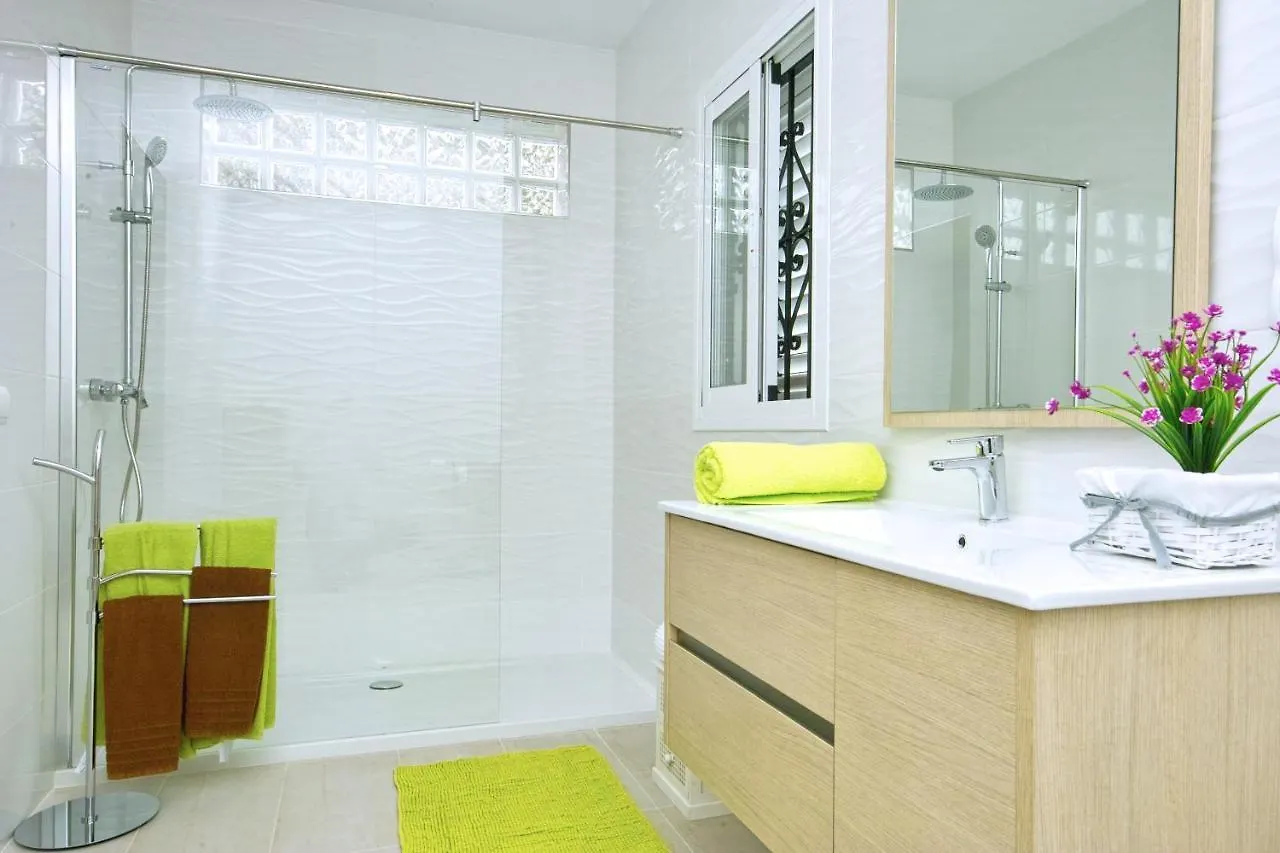 Villa Ruly San José 0*,